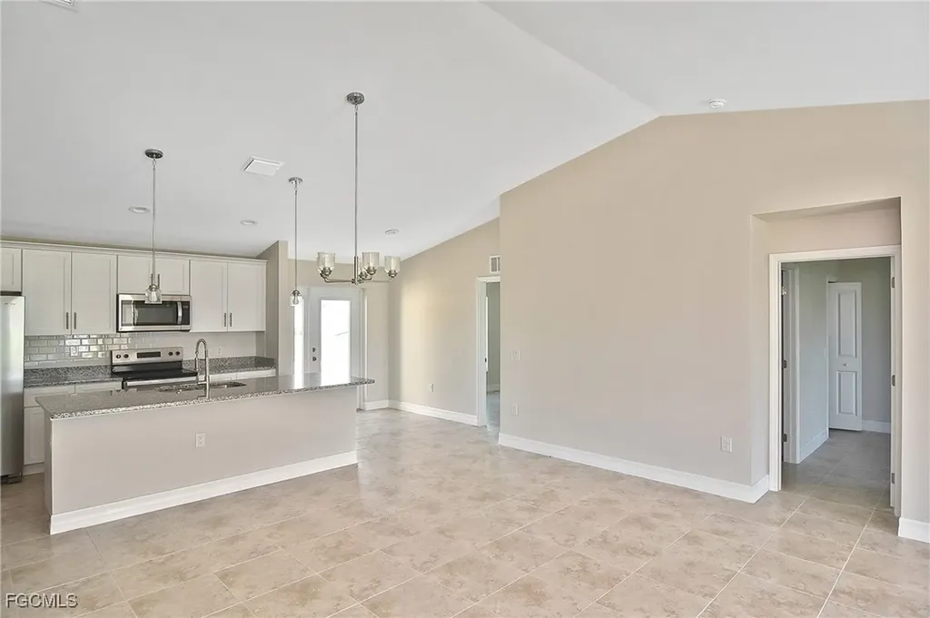 1820 NW 21st Street Cape Coral FL 33993