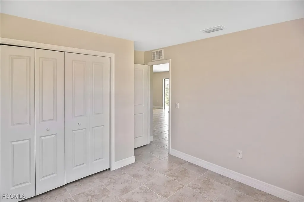 1820 NW 21st Street Cape Coral FL 33993