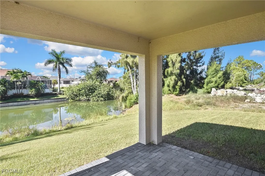 1820 NW 21st Street Cape Coral FL 33993