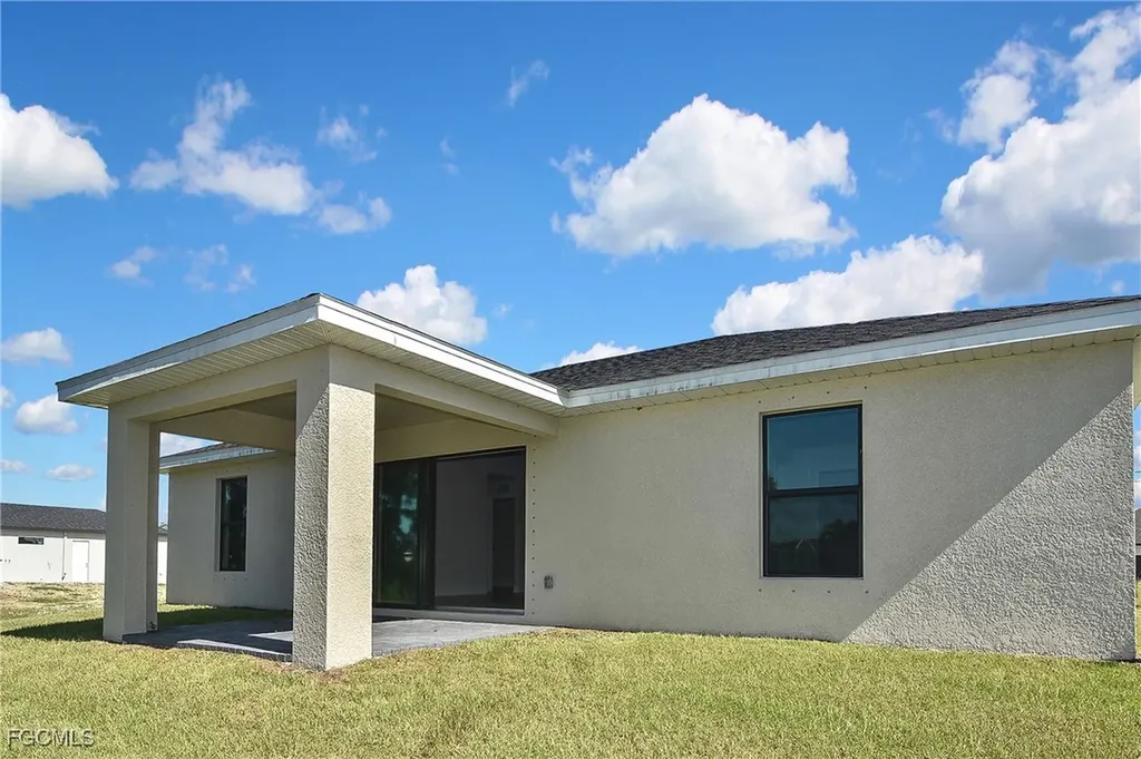 1820 NW 21st Street Cape Coral FL 33993