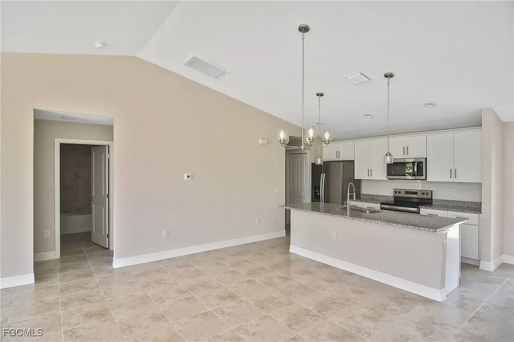 1820 NW 21st Street Cape Coral FL 33993