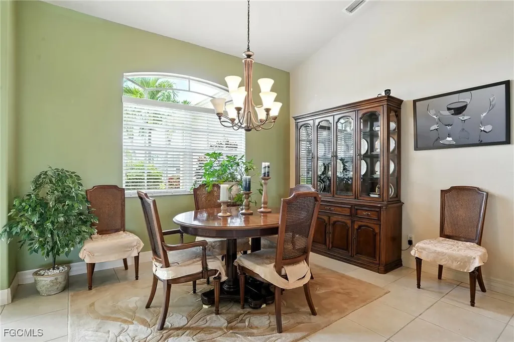 227 SW 28th Terrace Cape Coral FL 33914