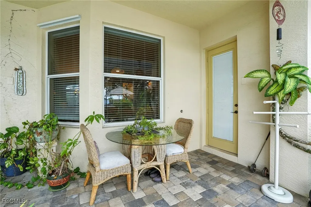 227 SW 28th Terrace Cape Coral FL 33914