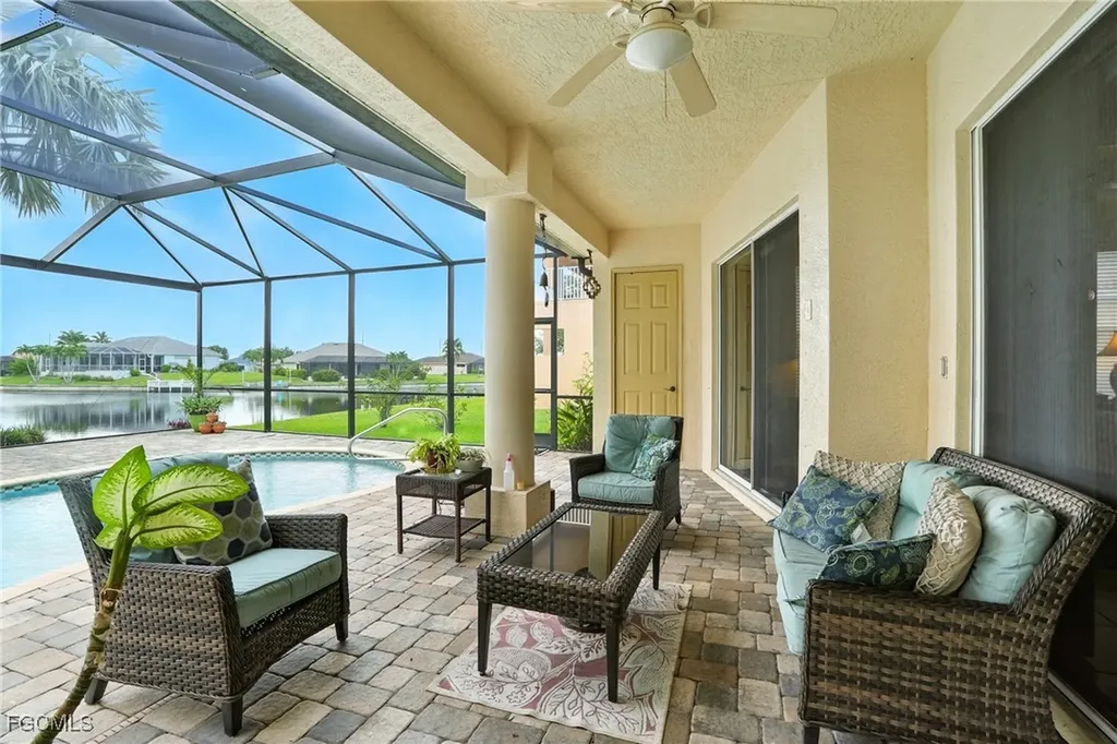 227 SW 28th Terrace Cape Coral FL 33914