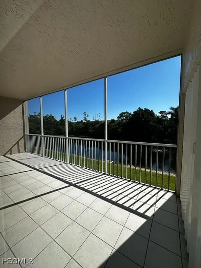 14831 Park Lake Drive Fort Myers FL 33919