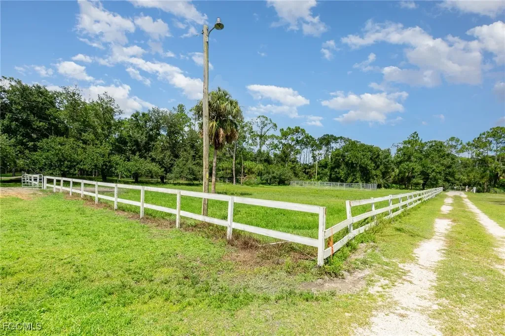 19201 Matt Road North Fort Myers FL 33917