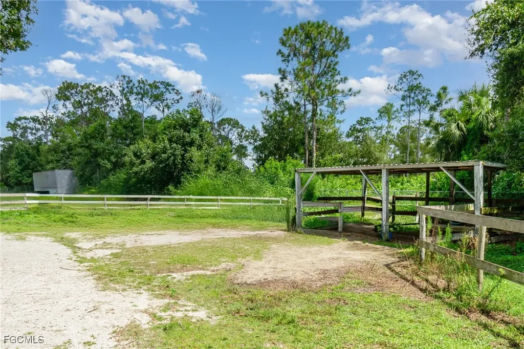 19201 Matt Road North Fort Myers FL 33917