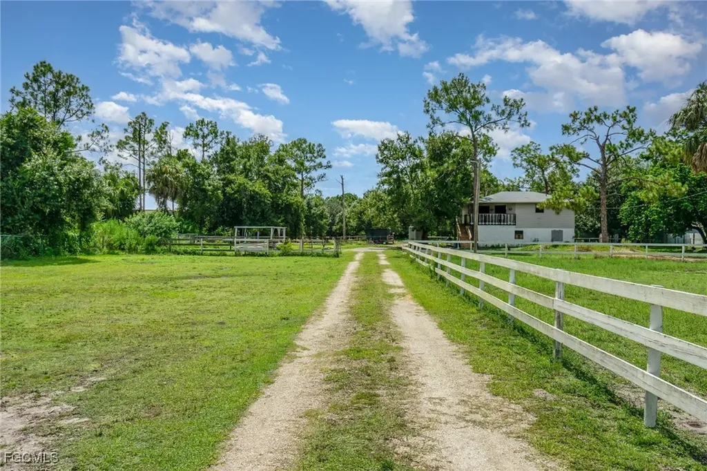 19201 Matt Road North Fort Myers FL 33917
