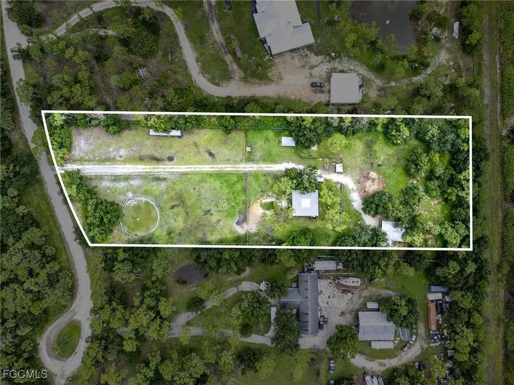 19201 Matt Road North Fort Myers FL 33917