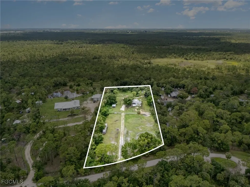 19201 Matt Road North Fort Myers FL 33917