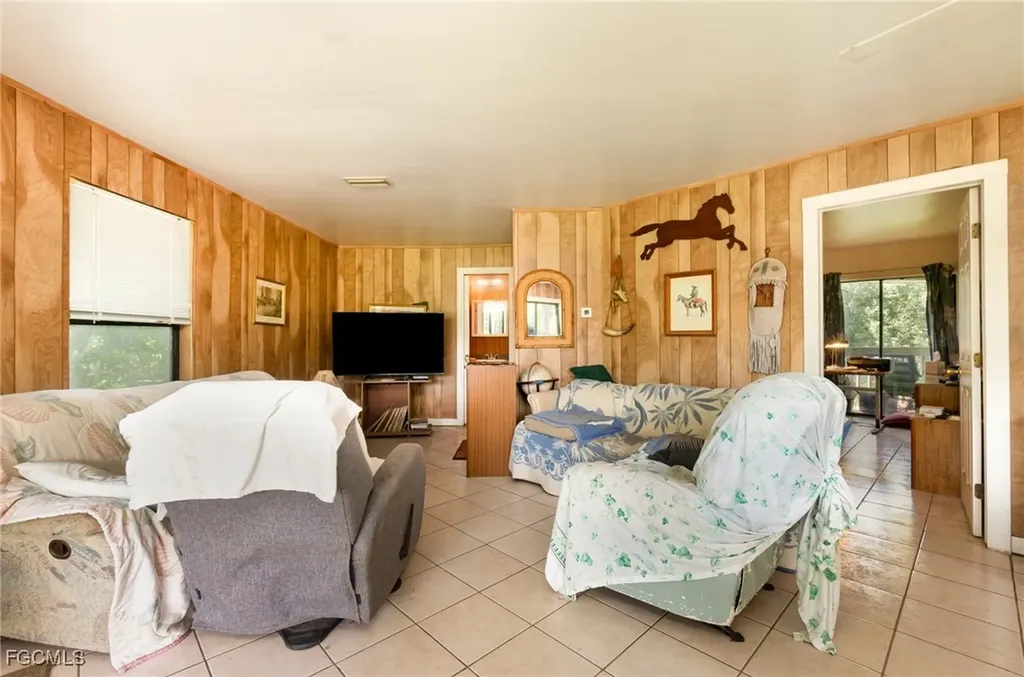19201 Matt Road North Fort Myers FL 33917