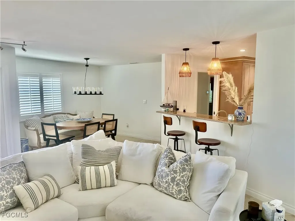 1927 SE 10th Street Cape Coral FL 33990