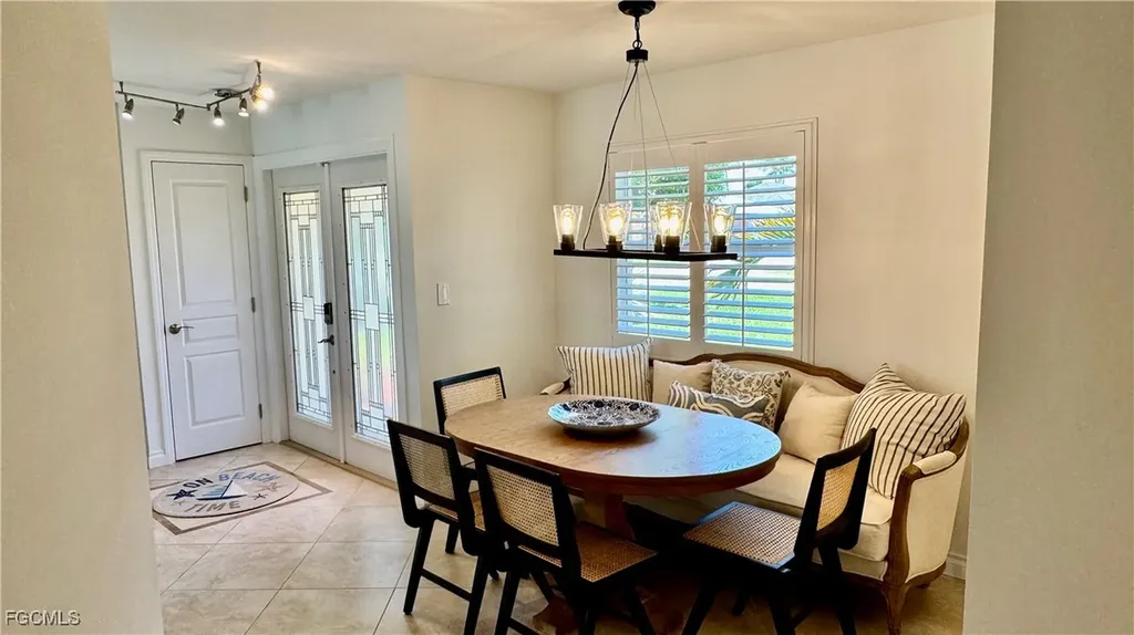 1927 SE 10th Street Cape Coral FL 33990