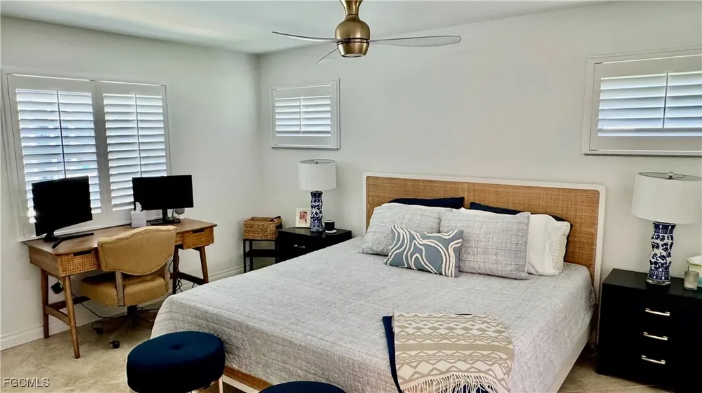 1927 SE 10th Street Cape Coral FL 33990