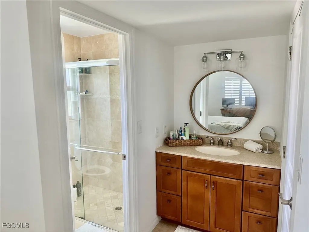 1927 SE 10th Street Cape Coral FL 33990