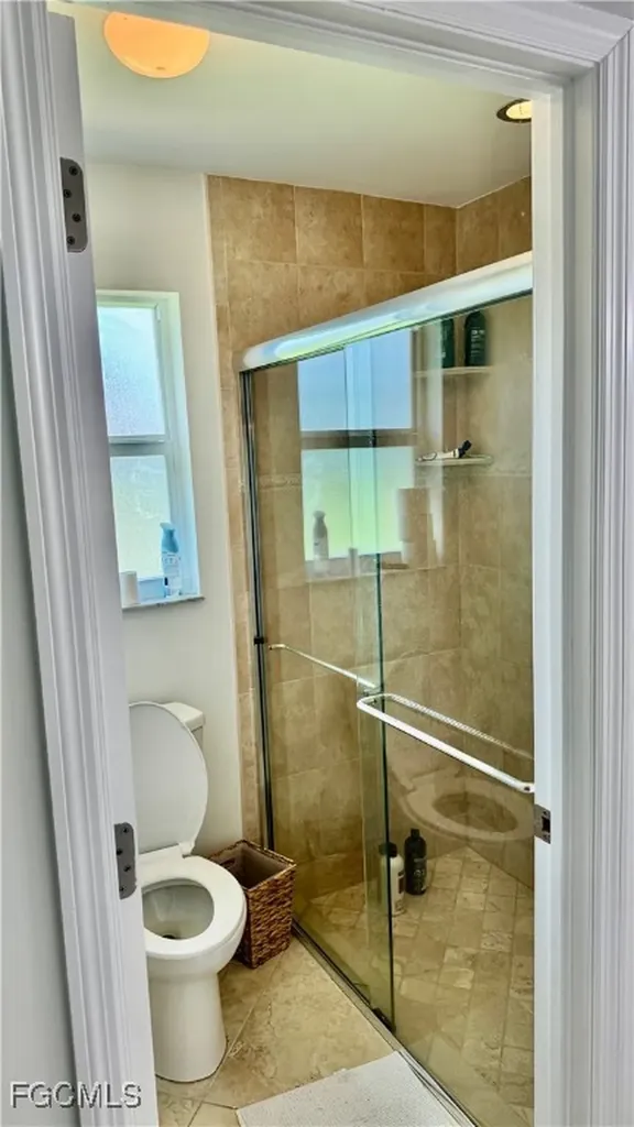 1927 SE 10th Street Cape Coral FL 33990