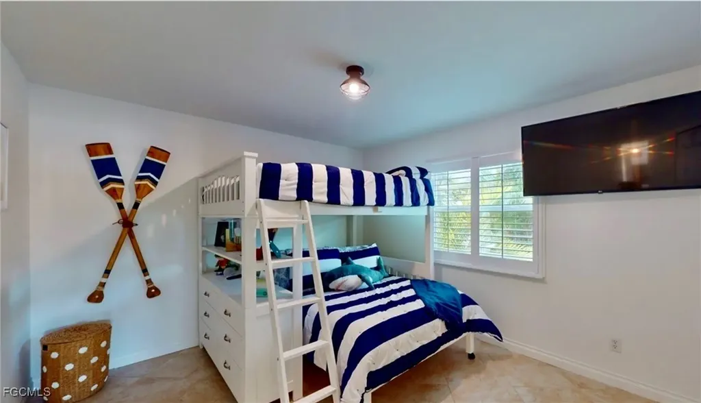 1927 SE 10th Street Cape Coral FL 33990