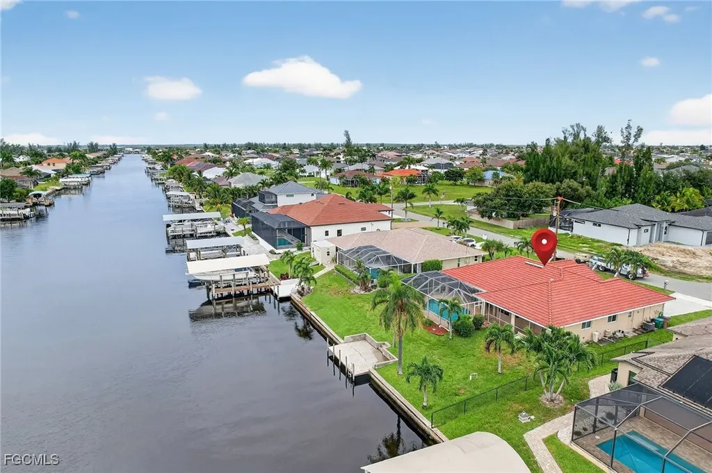 3318 SW 2nd Street Cape Coral FL 33991