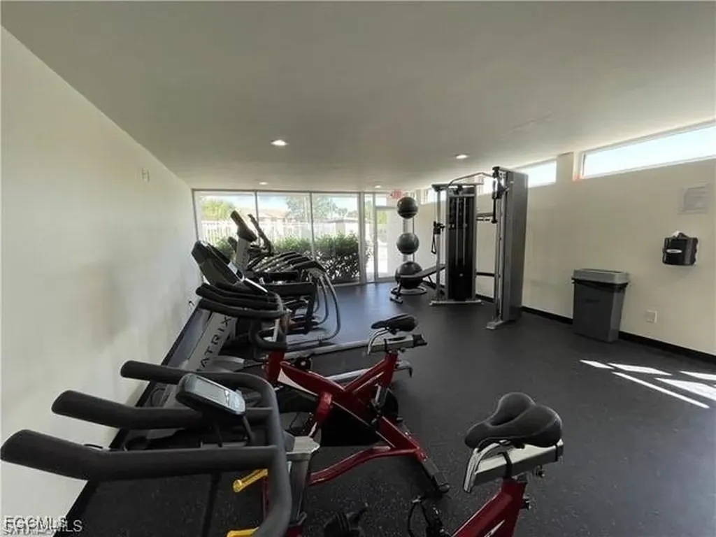 161 Santa Clara Drive Naples FL 34104