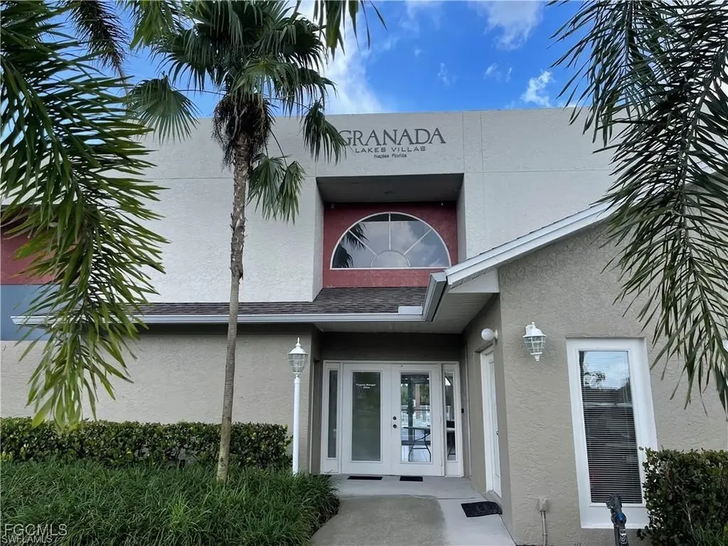 161 Santa Clara Drive Naples FL 34104