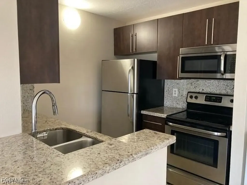 161 Santa Clara Drive Naples FL 34104