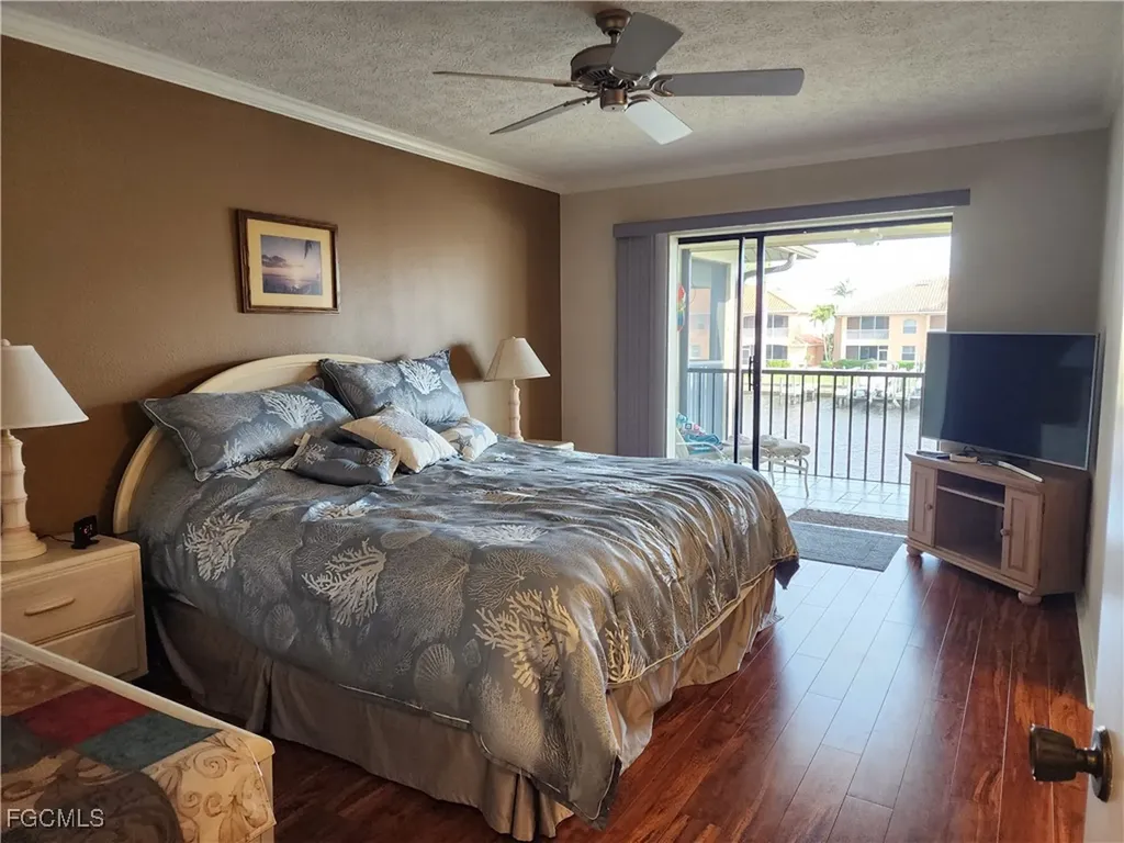 4515 Country Club Boulevard Cape Coral FL 33904