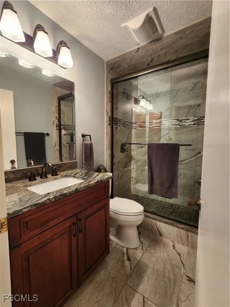 4515 Country Club Boulevard Cape Coral FL 33904