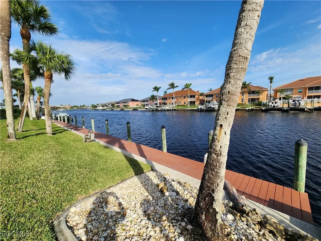 4515 Country Club Boulevard Cape Coral FL 33904