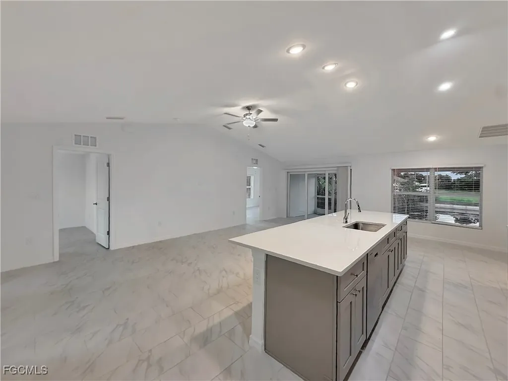 1423 NE 32nd Lane Cape Coral FL 33909