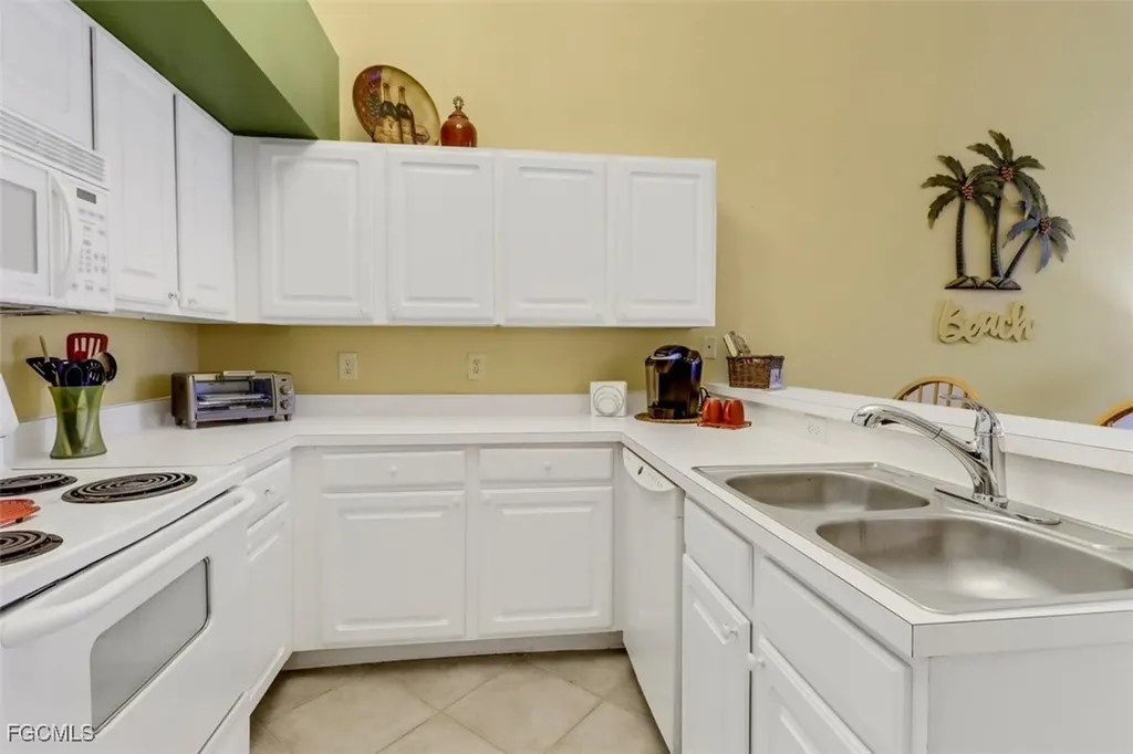 4105 Residence Drive Fort Myers FL 33901