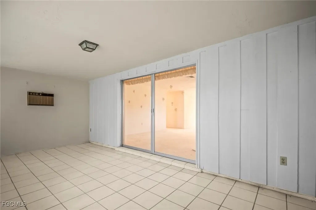 5586 Pendlewood Lane Fort Myers FL 33919