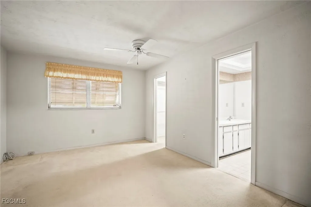 5586 Pendlewood Lane Fort Myers FL 33919