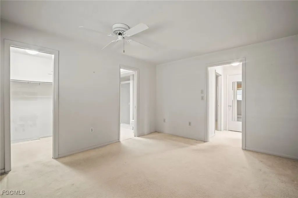 5586 Pendlewood Lane Fort Myers FL 33919