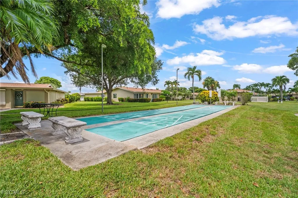 5586 Pendlewood Lane Fort Myers FL 33919