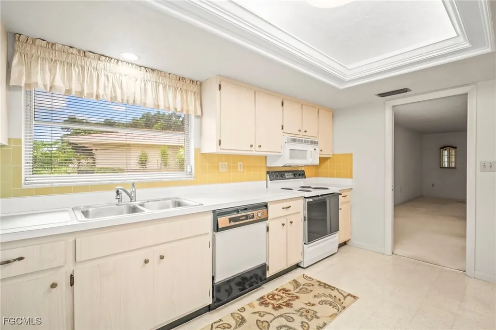 5586 Pendlewood Lane Fort Myers FL 33919