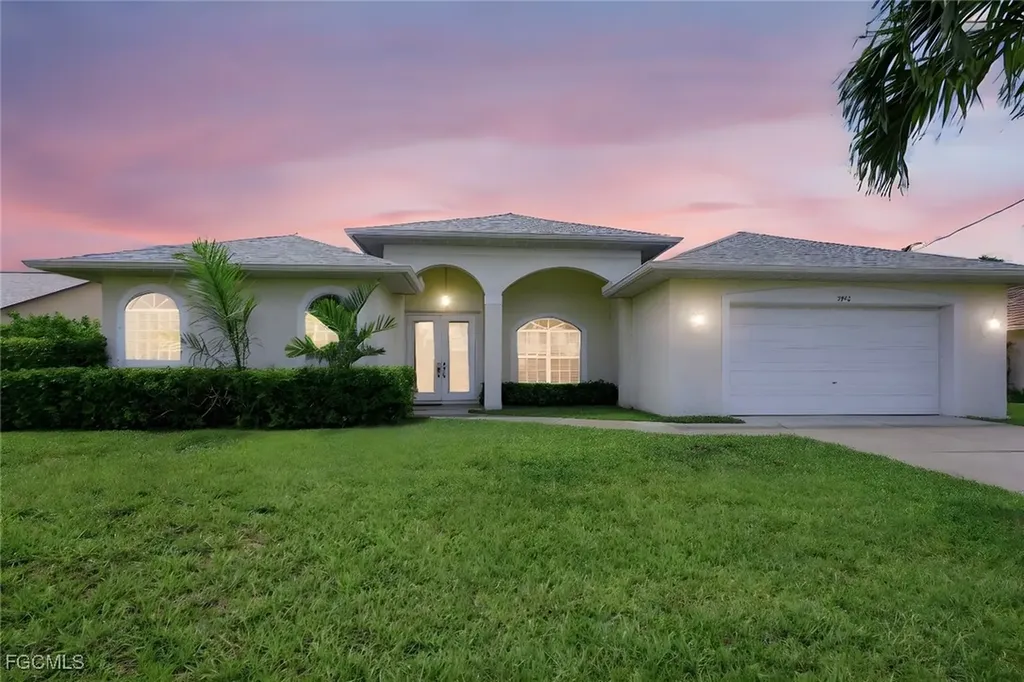 3756 SE 1st Avenue Cape Coral FL 33904