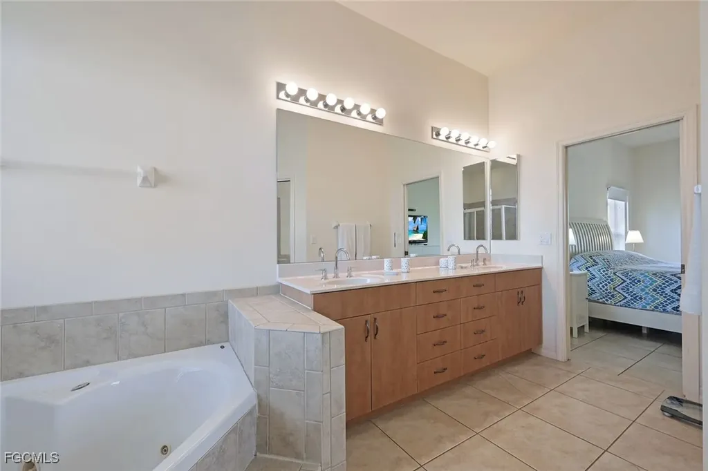 3756 SE 1st Avenue Cape Coral FL 33904