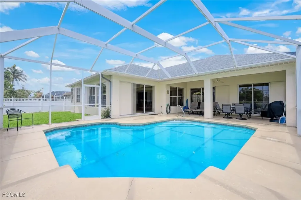 3756 SE 1st Avenue Cape Coral FL 33904