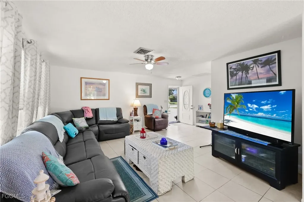 4517 Vinsetta Avenue North Fort Myers FL 33903
