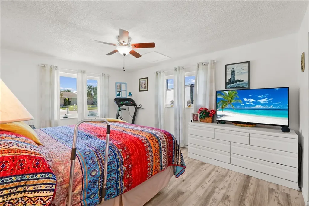 4517 Vinsetta Avenue North Fort Myers FL 33903