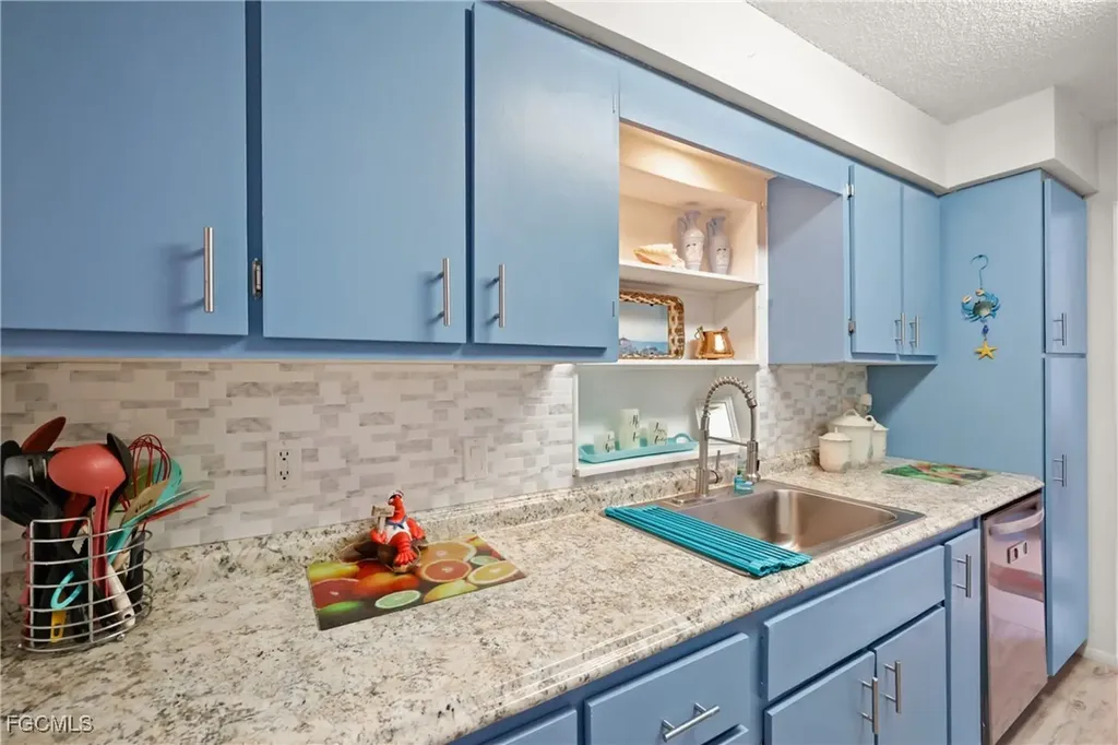 4517 Vinsetta Avenue North Fort Myers FL 33903