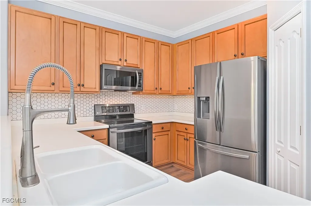 3260 Lee Way Court North Fort Myers FL 33903