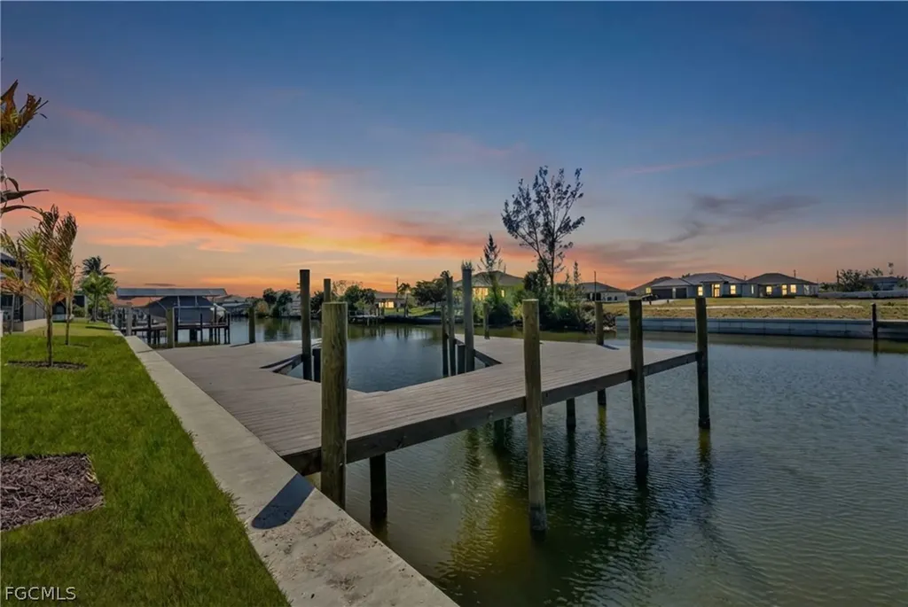 2330 NW 36th Avenue Cape Coral FL 33993