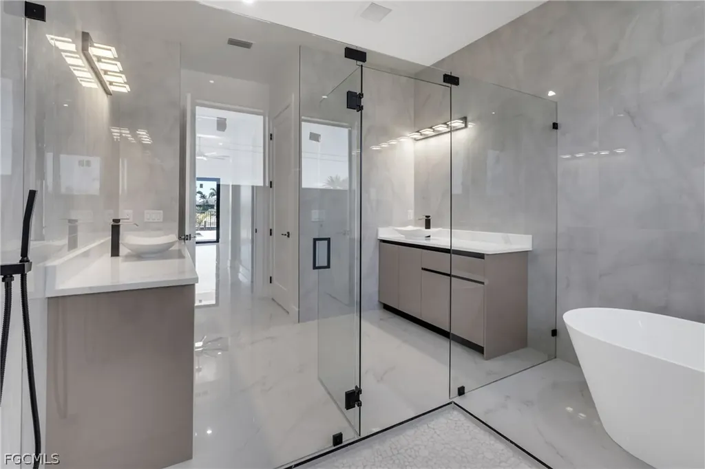 2330 NW 36th Avenue Cape Coral FL 33993