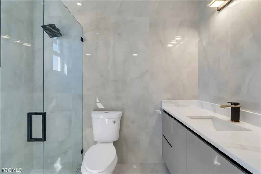 2330 NW 36th Avenue Cape Coral FL 33993