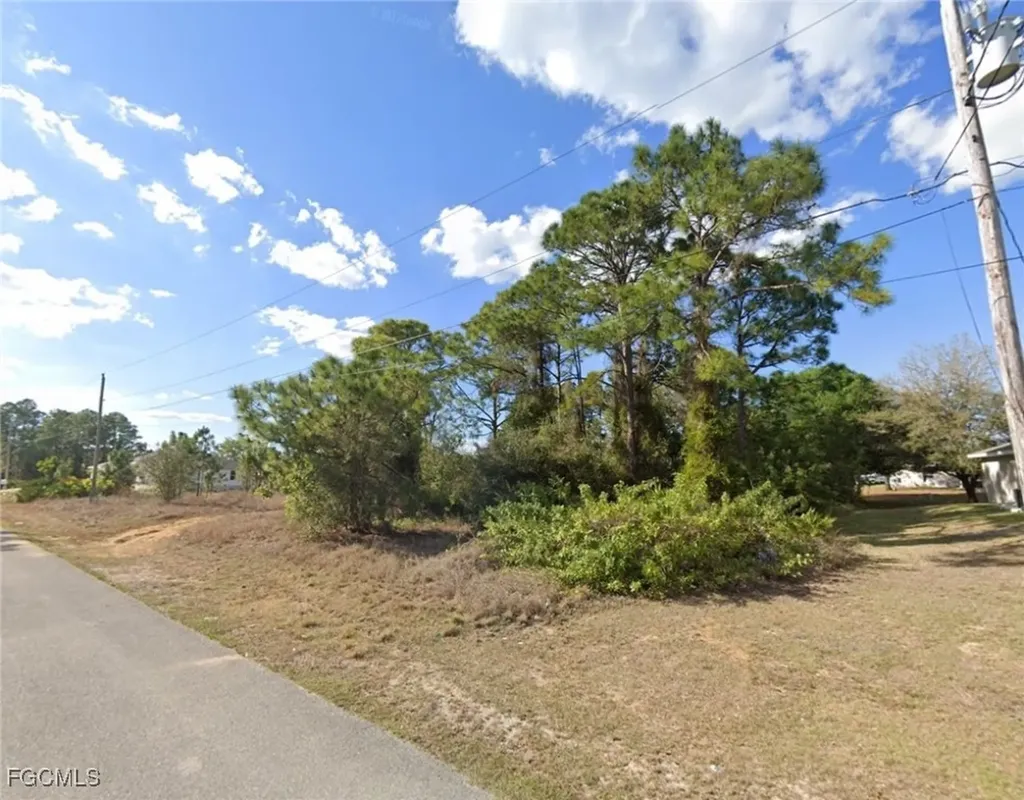 3708 9th Street SW Lehigh Acres FL 33976