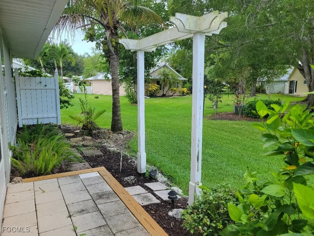 14873 Crescent Cove Drive Fort Myers FL 33908