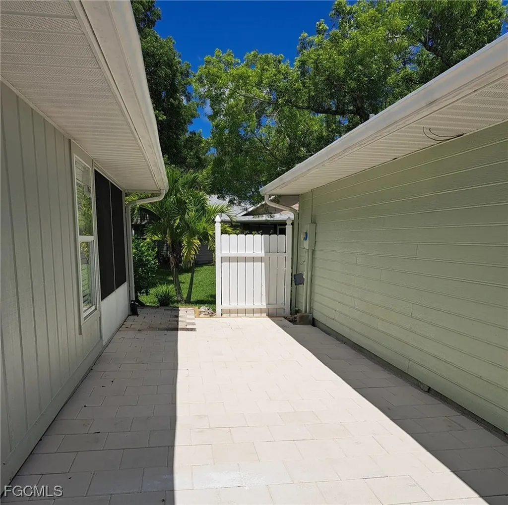 14873 Crescent Cove Drive Fort Myers FL 33908