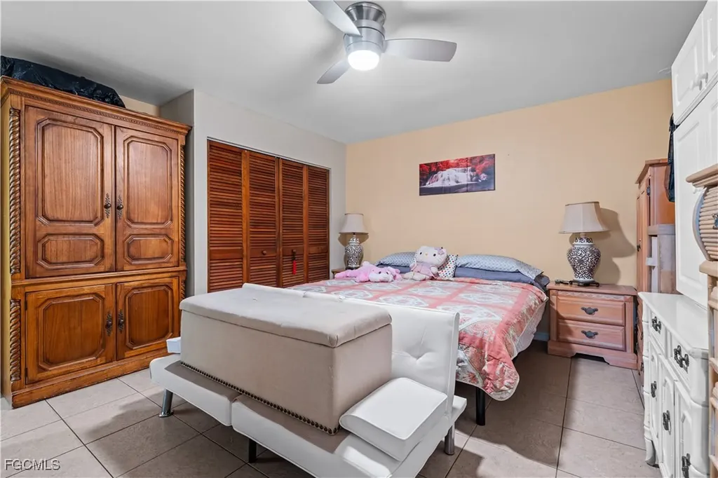 2816 NE 5th Place Cape Coral FL 33909