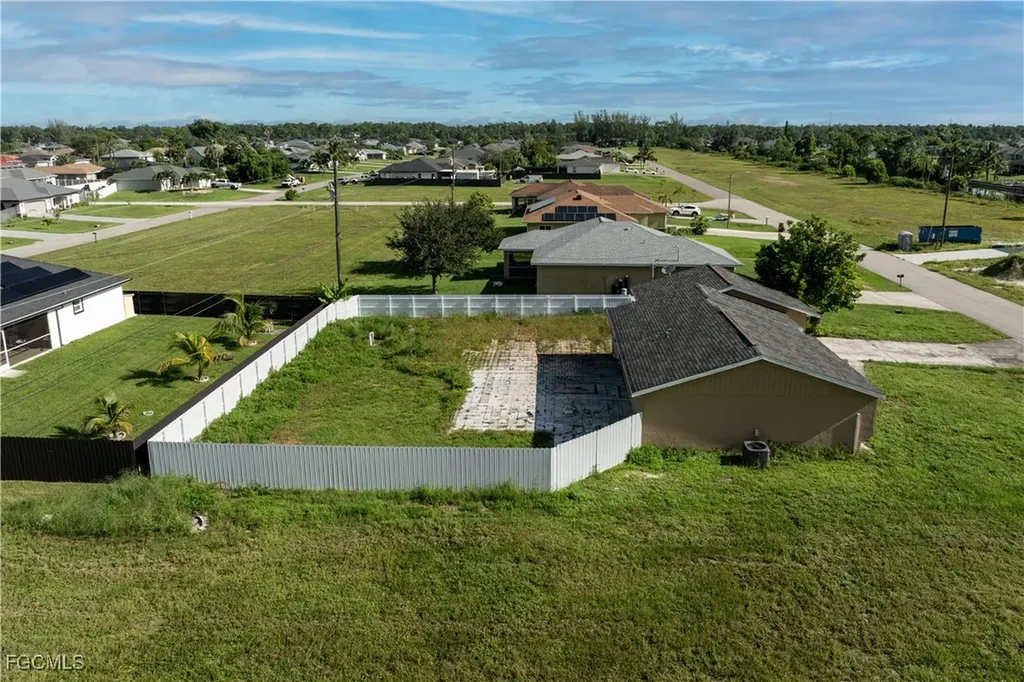 2816 NE 5th Place Cape Coral FL 33909